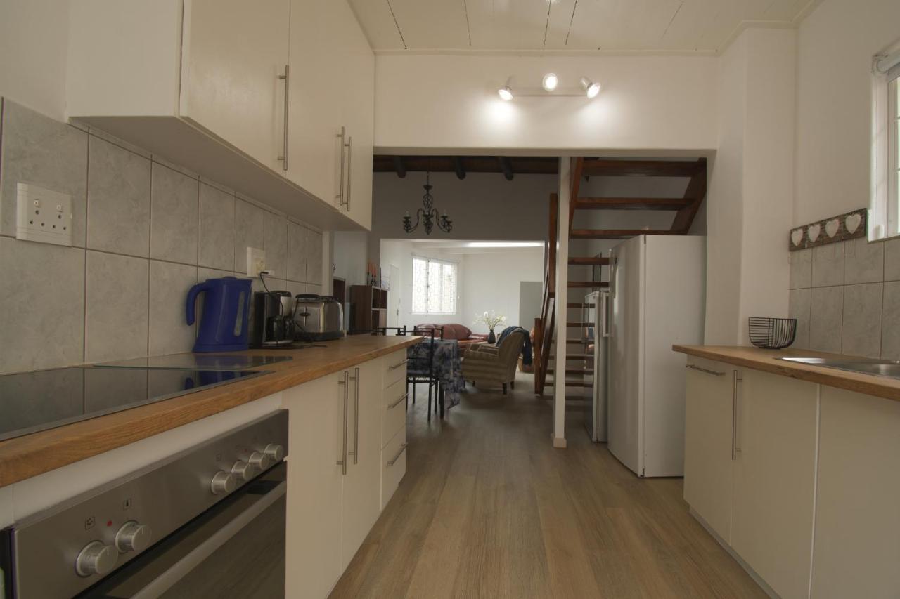 Desert Grass Cottage スワコプムント エクステリア 写真